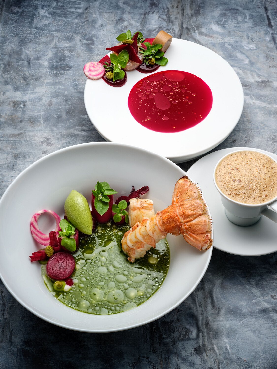 Feinschmecker-Meeresfrüchte und Kaffee im Söl’ring Hof auf Sylt.
