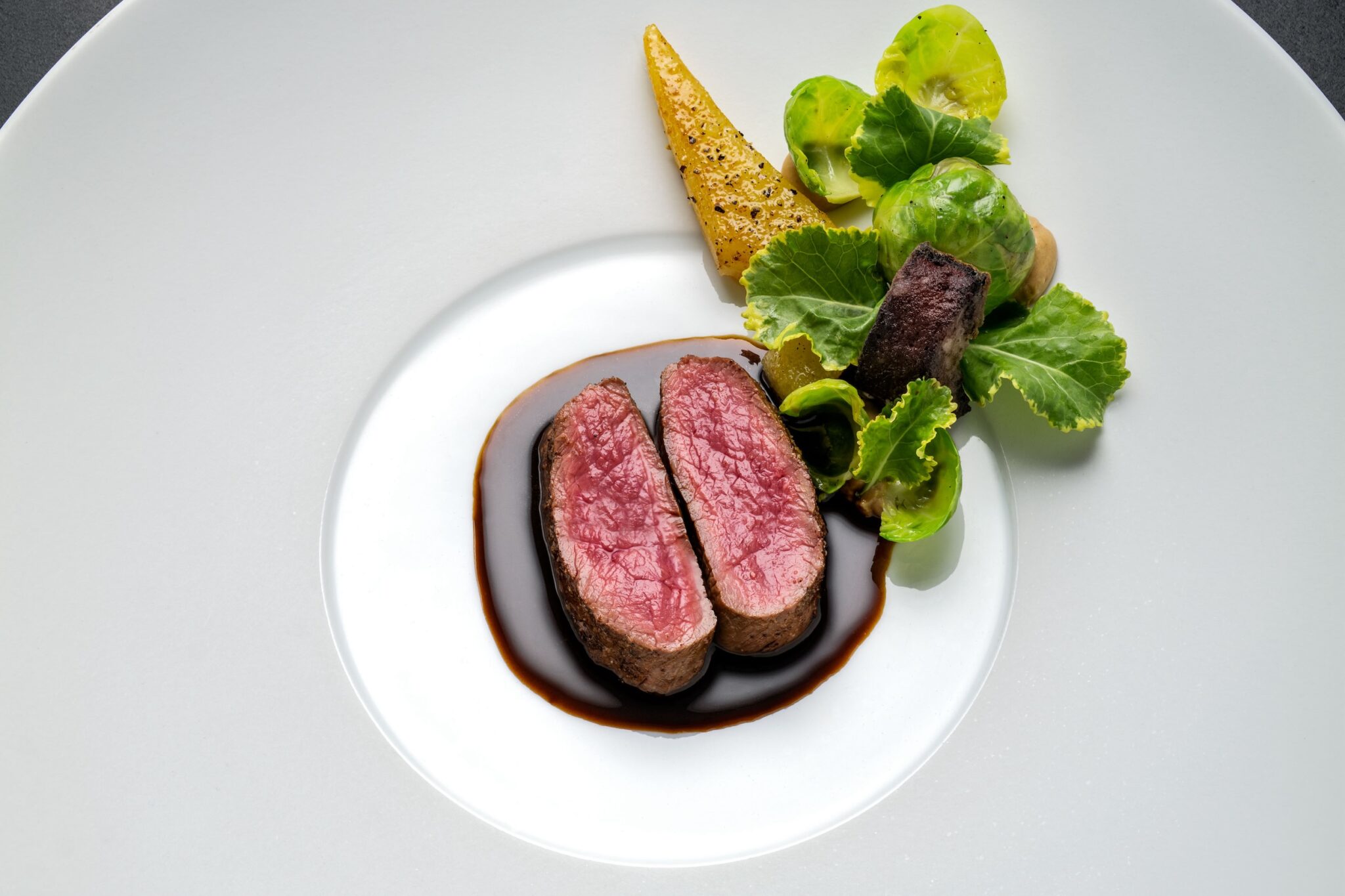 Gourmet-Steakgericht im Söl’ring Hof, Urlaubsziel Sylt.
